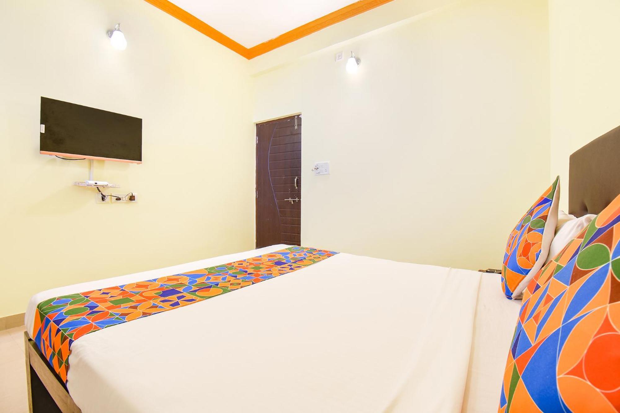 Fabexpress Shanel Beachside - Tito's Lane, 3*